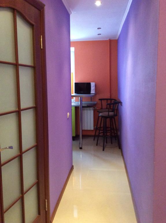Apart Na Himnaziinoi Naberezhnii Apartment Харков Екстериор снимка